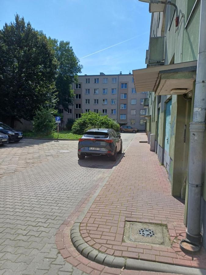 Ommpbooking Wspolna Lazienka Čenstochová Exteriér fotografie
